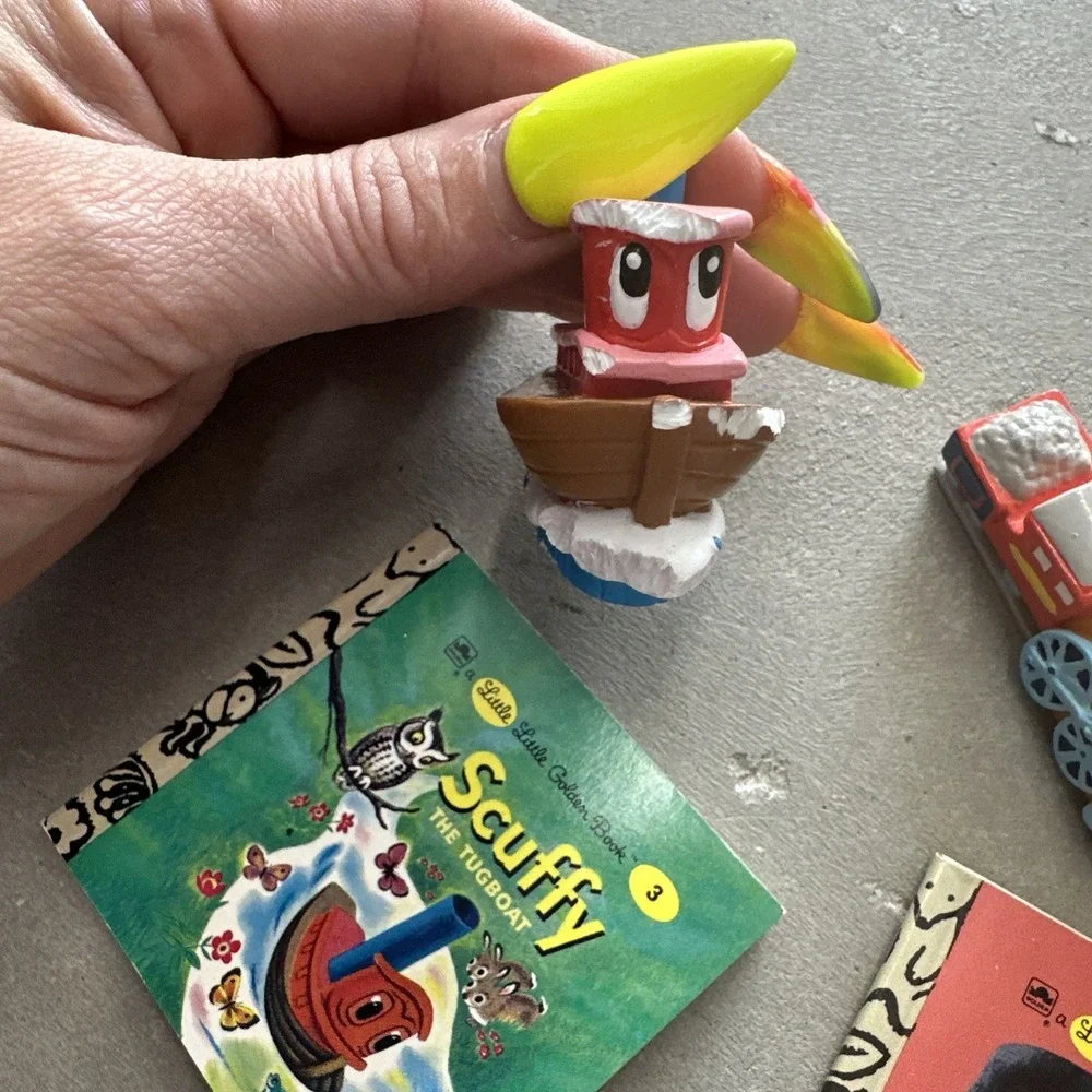 Vintage Miniature‎ Golden Books And Figurines, Tootle The Train, Scuffy Tugboat